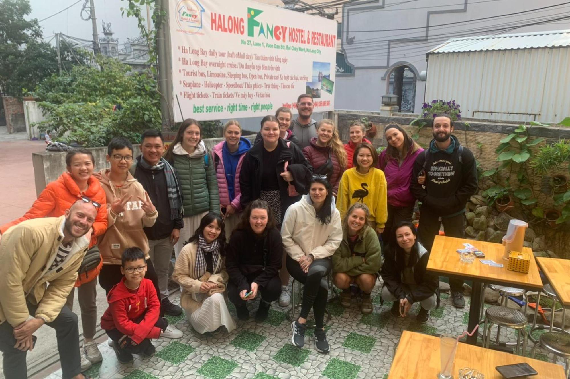 Ha Long Fancy Hostel With Vegetarian And Vegan Restaurant Exterior photo