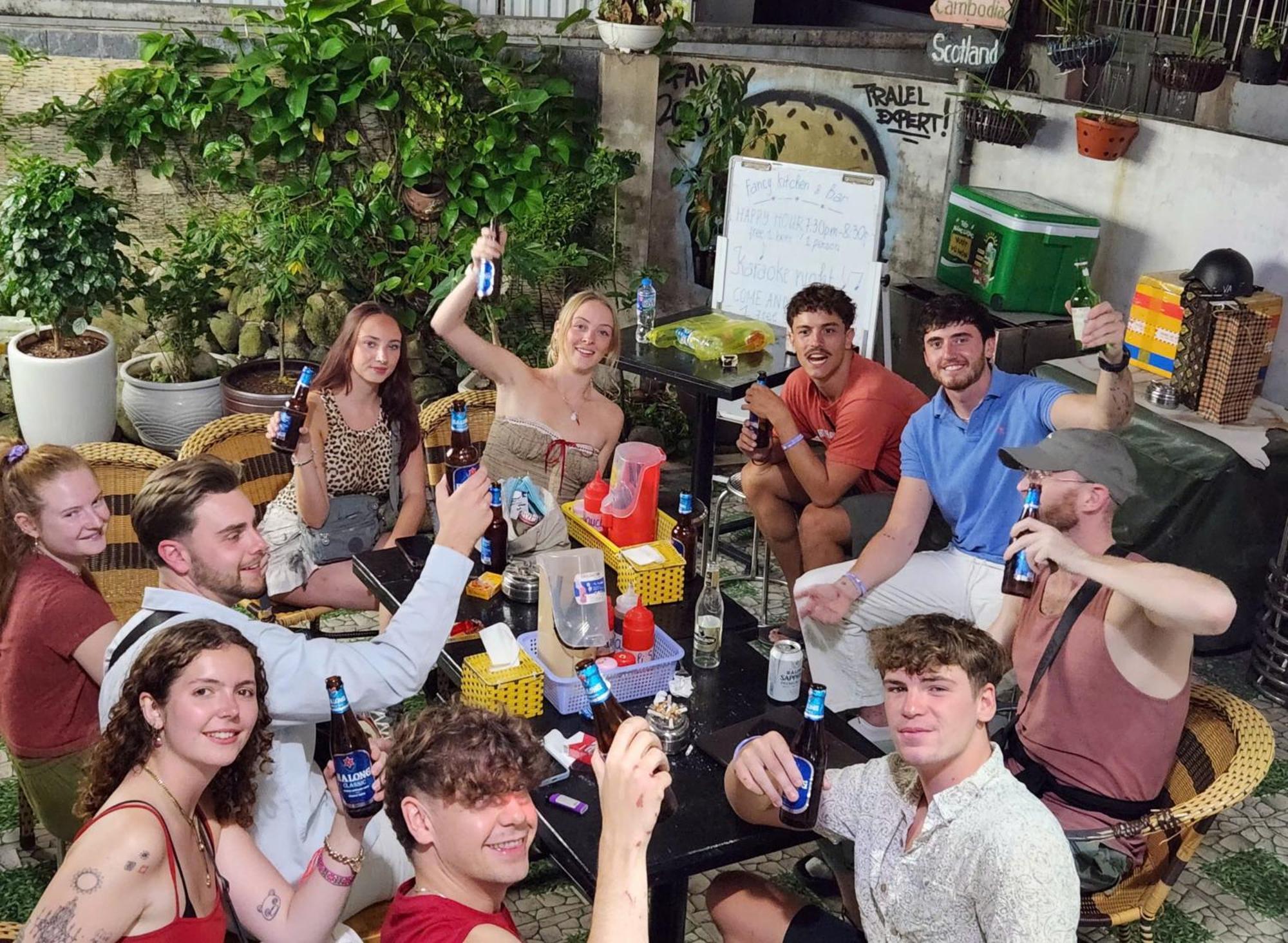 Ha Long Fancy Hostel With Vegetarian And Vegan Restaurant Exterior photo