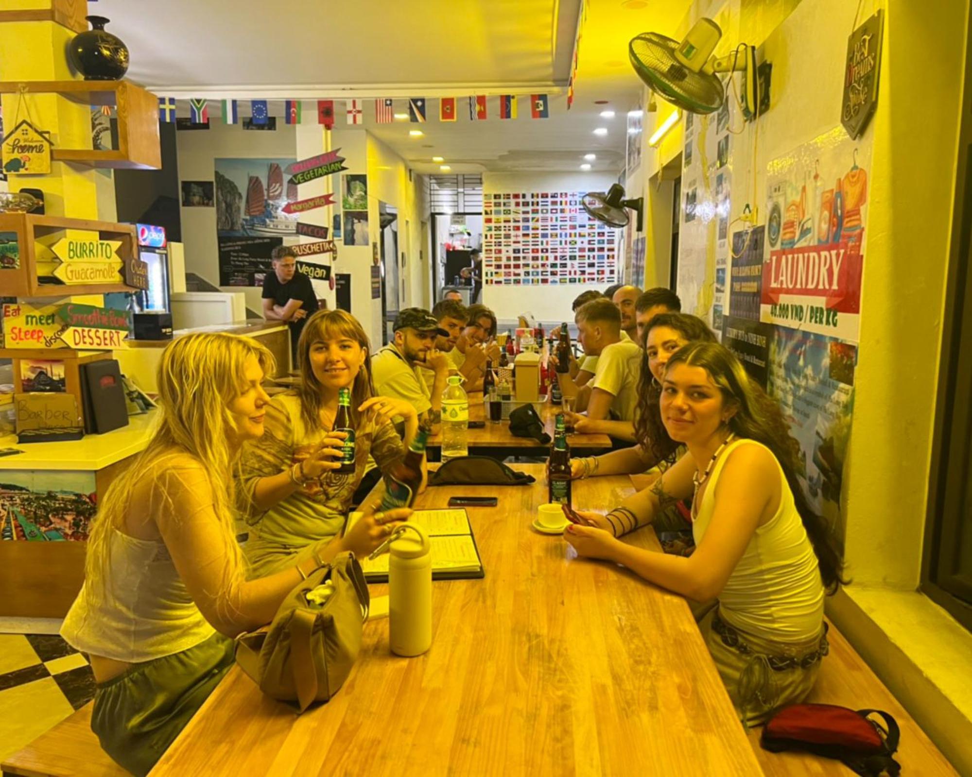 Ha Long Fancy Hostel With Vegetarian And Vegan Restaurant Exterior photo